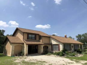 Rocky River House on Medina River